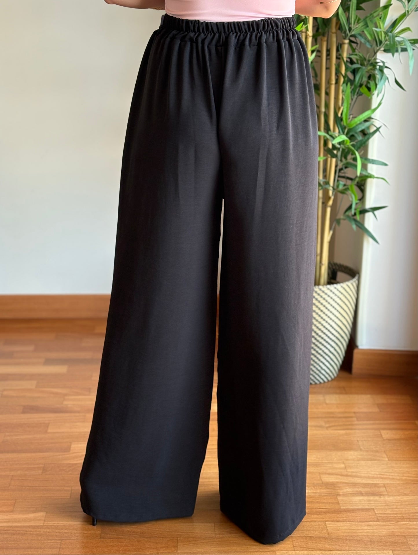 Pantaloni a gamba larga