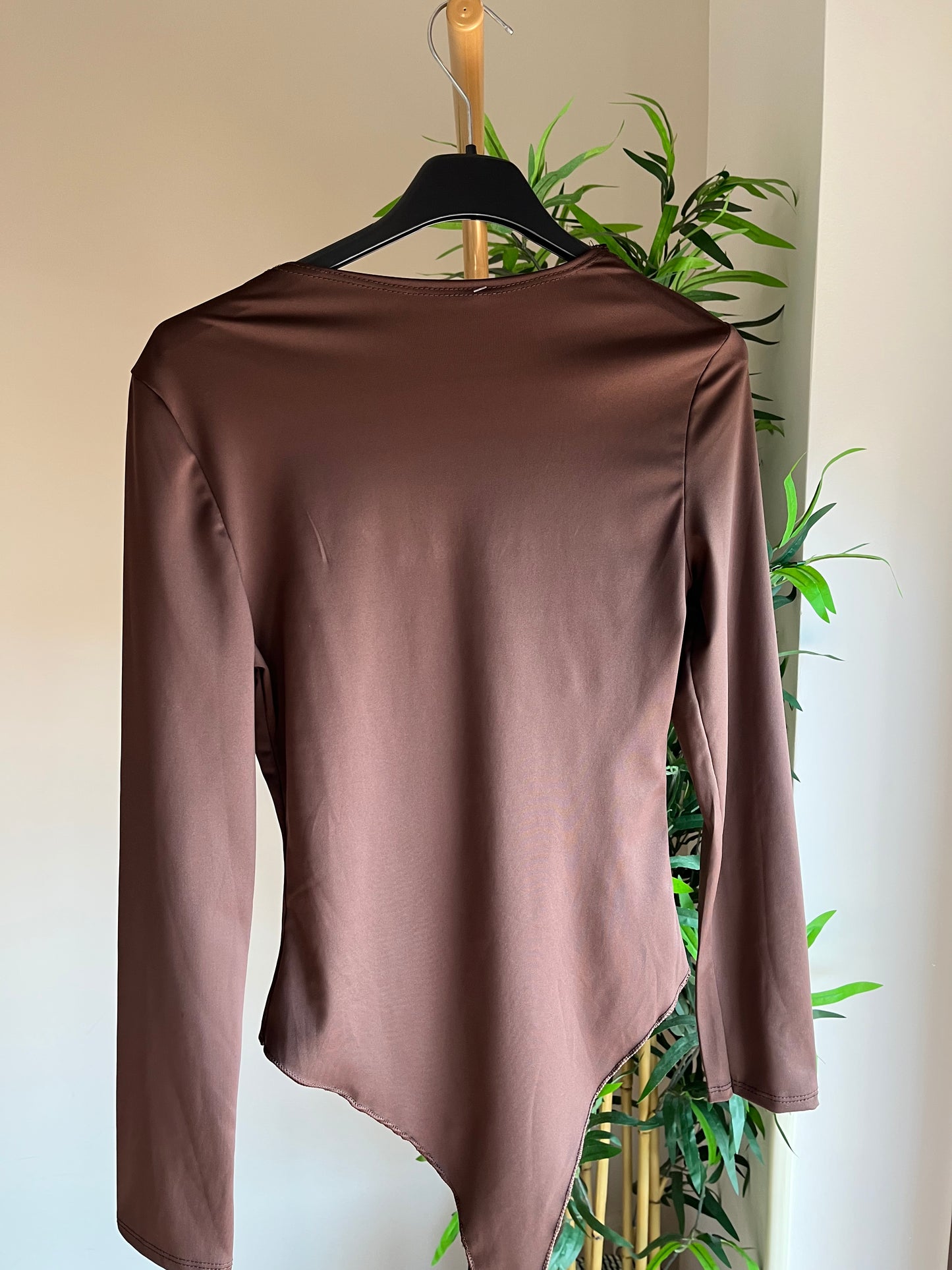 Body con scollo in pizzo