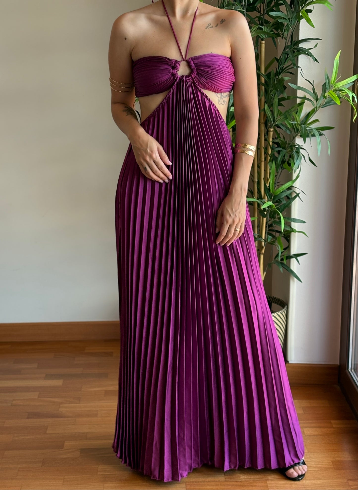 Abito Mina